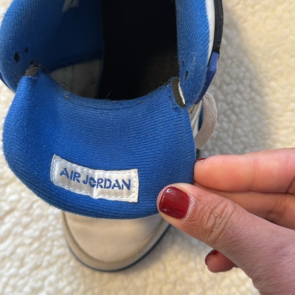 Jordan 4 Retro Mid Motorsports Size 5 - Picture 4 of 6